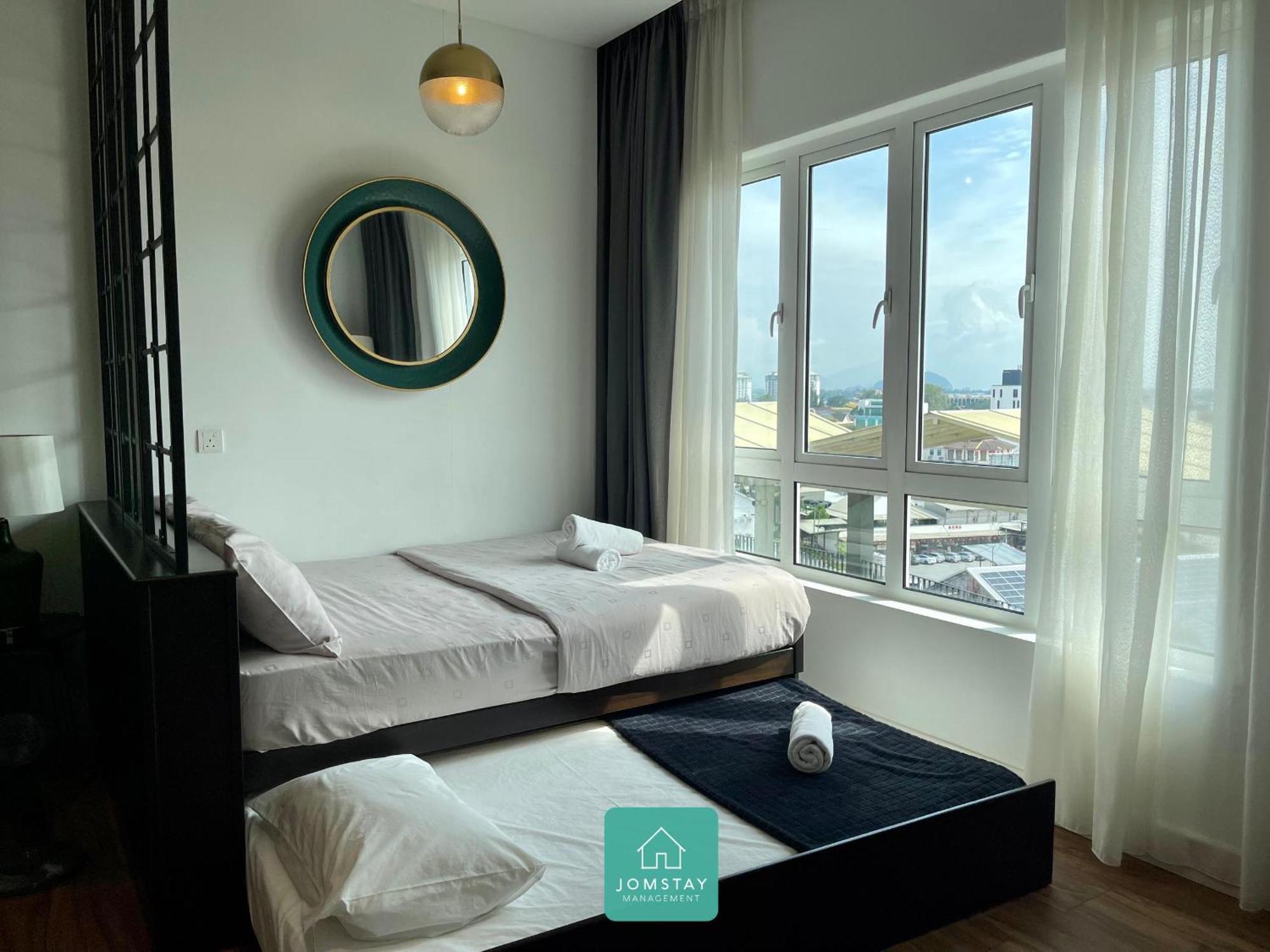 Jomstay Octagon Palm Suites Ипох Экстерьер фото